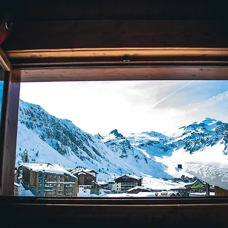 Hideout Hostel *