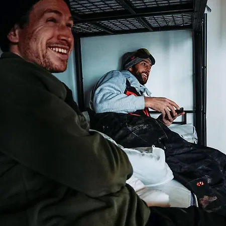 Хостел Hideout Тинь