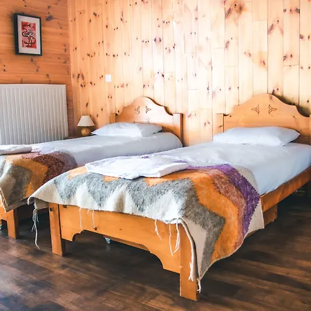 Хостел Hideout Тинь