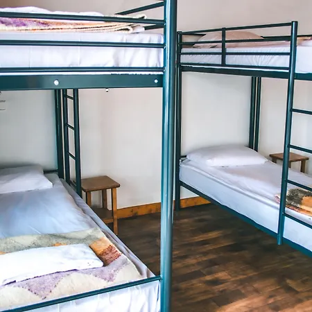 Хостел Hideout Тинь